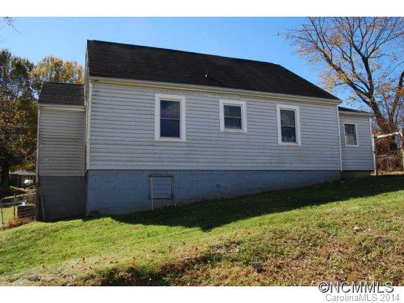184 Powell St - Photo 3