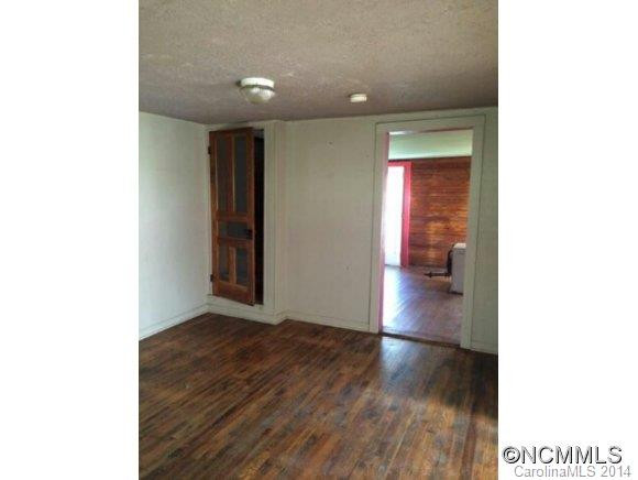 762 Old Mars Hill Highway - Photo 4
