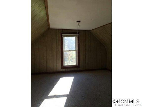 762 Old Mars Hill Highway - Photo 8
