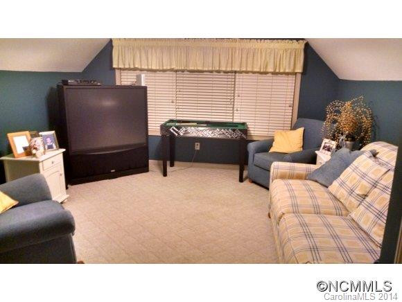 104 Driftstone Circle - Photo 3