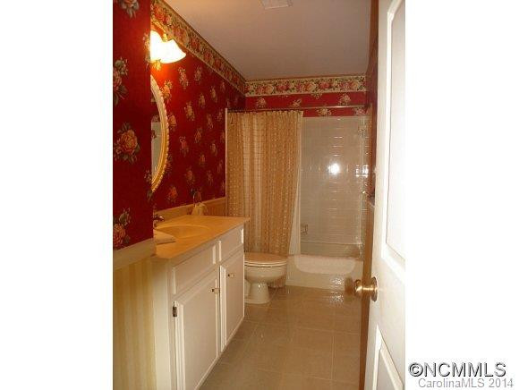 114 YARDLEY COURT - Photo 12