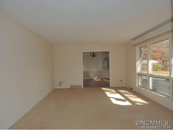 201 CROOKED CREEK ROAD - Photo 2