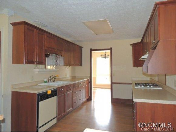 201 CROOKED CREEK ROAD - Photo 4