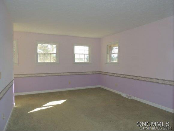 201 CROOKED CREEK ROAD - Photo 6