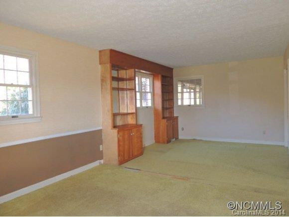 201 CROOKED CREEK ROAD - Photo 8