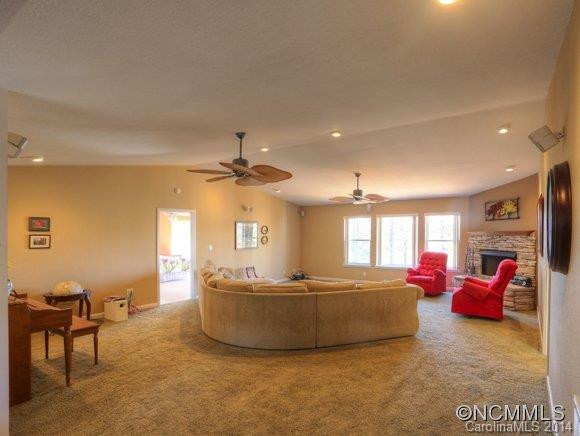 8 Leibestraum Drive - Photo 3