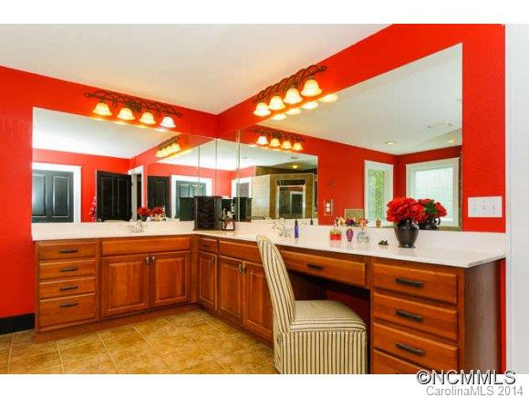 852 Whites Lake Blvd. - Photo 12