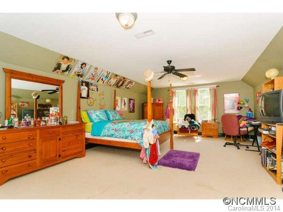 852 Whites Lake Blvd. - Photo 16