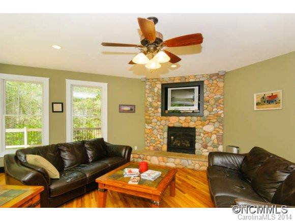 852 Whites Lake Blvd. - Photo 4