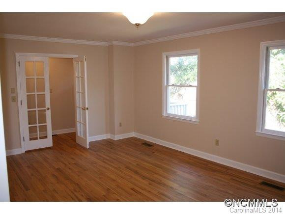 151 FERNWOOD DRIVE - Photo 2