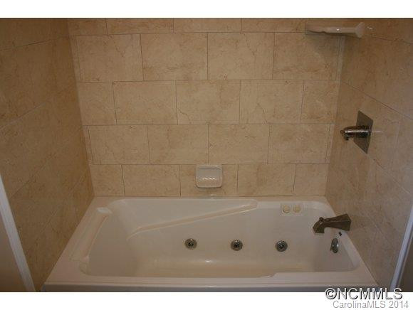 151 FERNWOOD DRIVE - Photo 12
