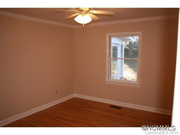 151 FERNWOOD DRIVE - Photo 9
