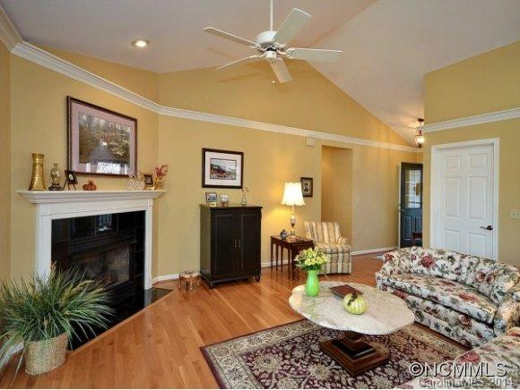 308 Charlestown Drive - Photo 3