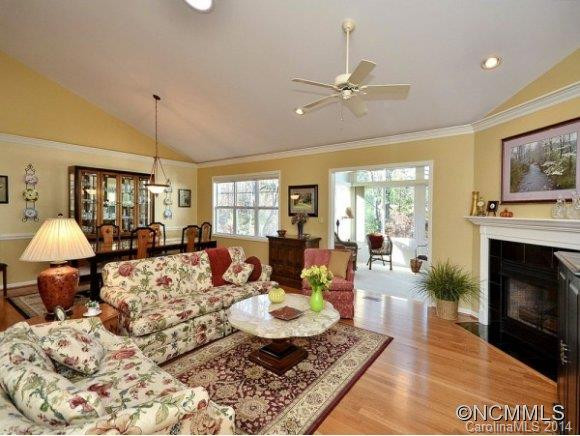 308 Charlestown Drive - Photo 4