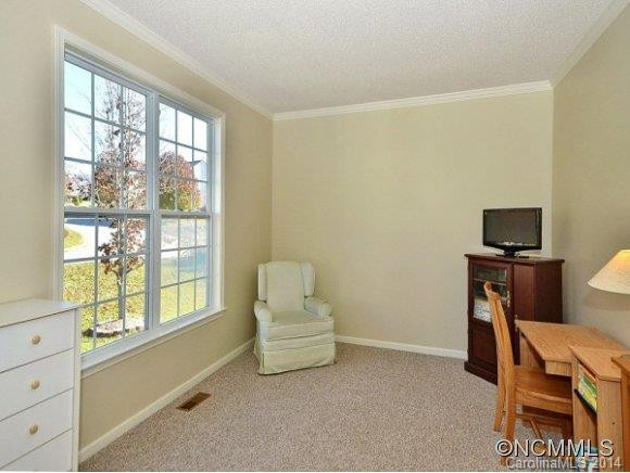 84 Walnut Crest Road - Photo 4