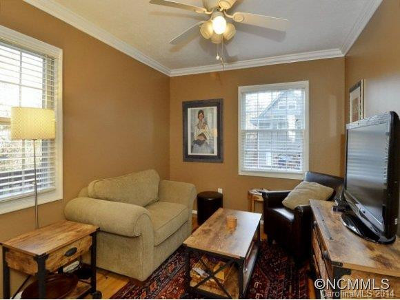 8 RIVERBEND DR - Photo 12