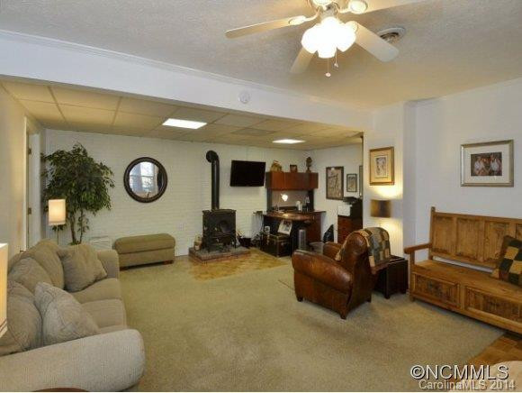 8 RIVERBEND DR - Photo 14