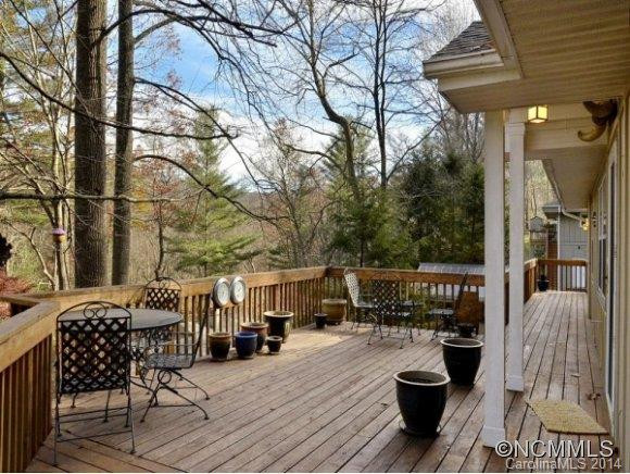 8 RIVERBEND DR - Photo 3