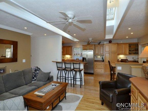 8 RIVERBEND DR - Photo 8