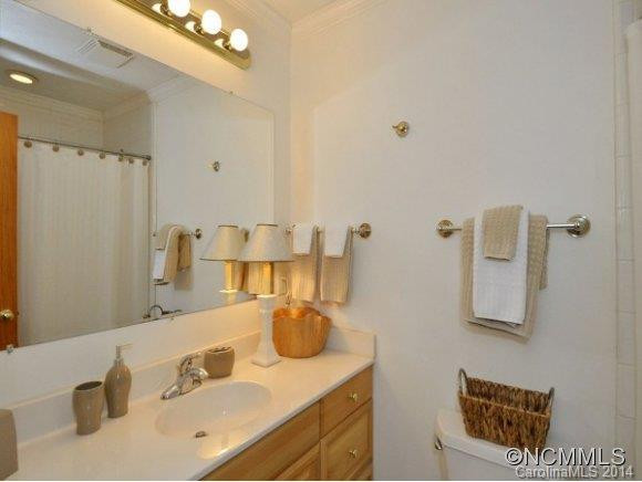 8 RIVERBEND DR - Photo 10