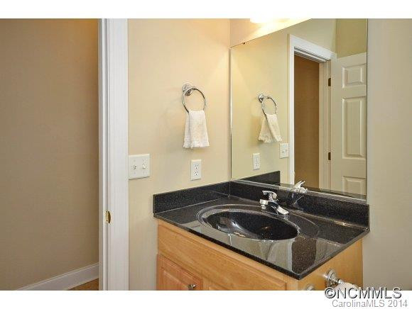 820 West Pointe Drive - Photo 11
