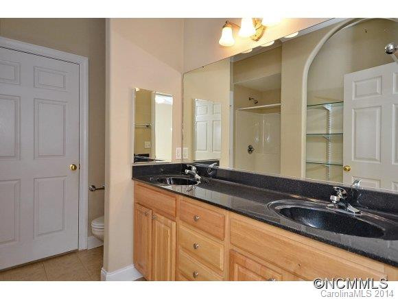 820 West Pointe Drive - Photo 13