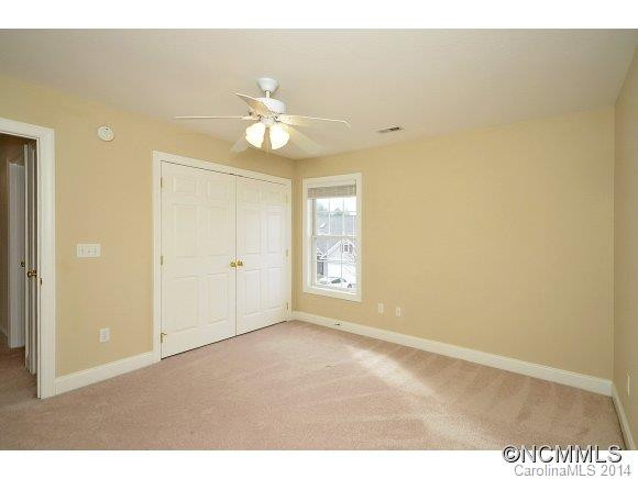 820 West Pointe Drive - Photo 14