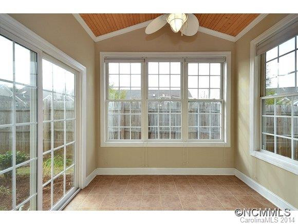 820 West Pointe Drive - Photo 9