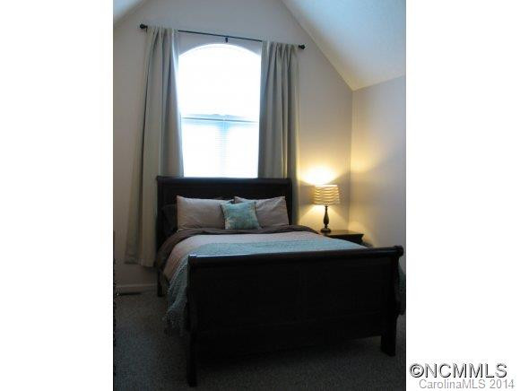 370 Barn Road - Photo 11