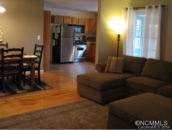 370 Barn Road - Photo 5