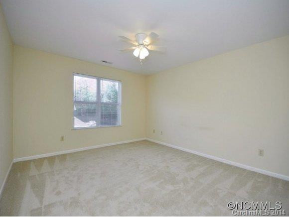 407 CARRINGTON PLACE - Photo 7