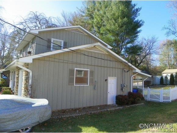 1107 Cherokee Dr. - Photo 2