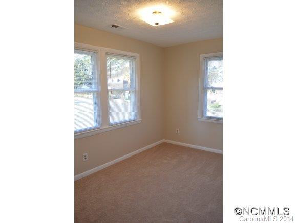 21 Oakley Road - Photo 15