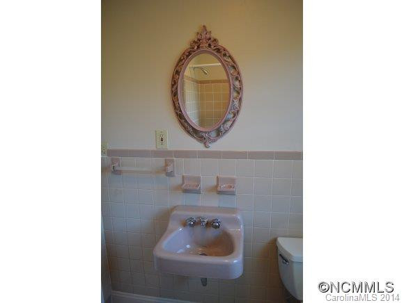 21 Oakley Road - Photo 16