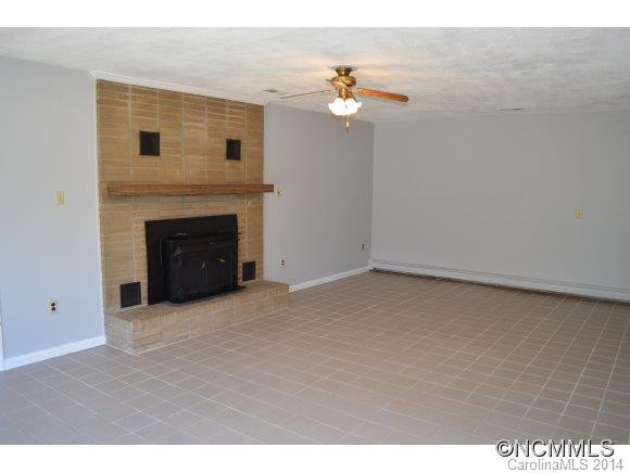 21 Oakley Road - Photo 4