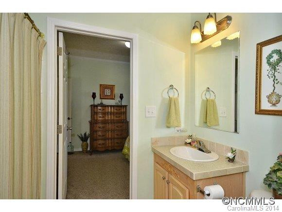 54 OLLACE COURT - Photo 13