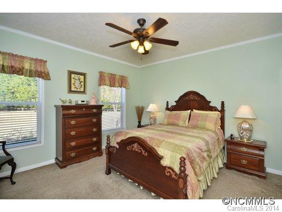 54 OLLACE COURT - Photo 8