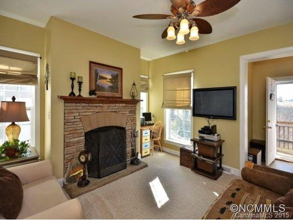 405 LOOP ROAD - Photo 2
