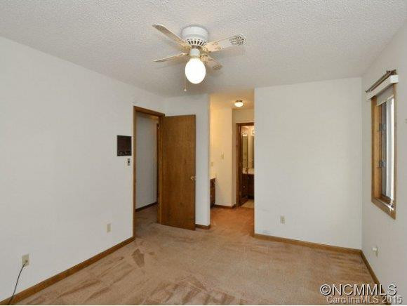 305 WOODFIELD DRIVE - Photo 3