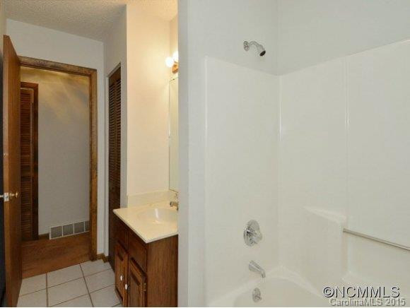 305 WOODFIELD DRIVE - Photo 6