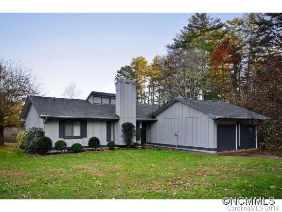 11 Fairway Dr