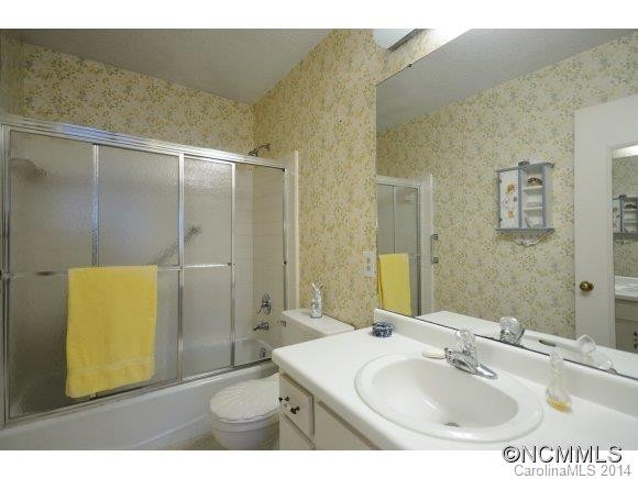 11 Fairway Dr - Photo 10