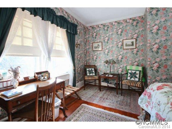 274 South Main - Photo 14