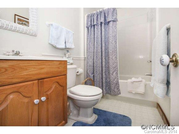 274 South Main - Photo 22
