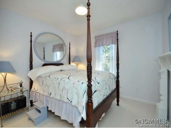 4 HOLLY RIDGE COURT - Photo 11