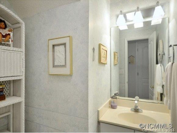 4 HOLLY RIDGE COURT - Photo 14