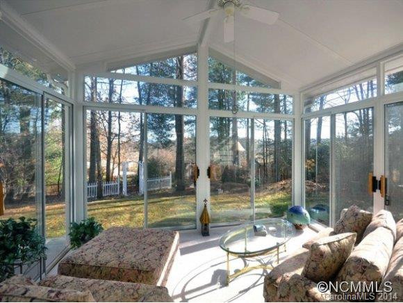 4 HOLLY RIDGE COURT - Photo 5