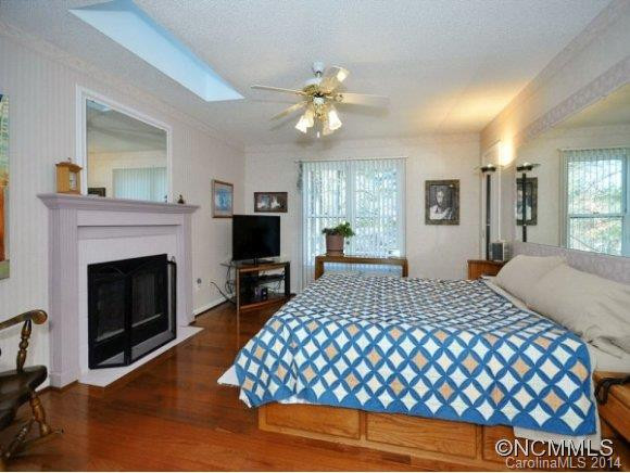 4 HOLLY RIDGE COURT - Photo 9