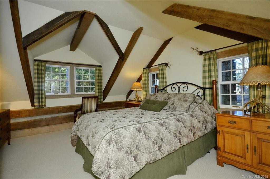 546 Treasurewood Road - Photo 17