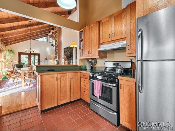 2404 PINEY HILL ROAD - Photo 13